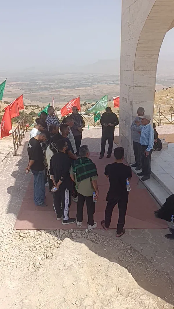 بسیجیان کاروان راهیان نور شهرستان کردکوی در دومین روز از اردوی راهیان نور غرب کشور، از یادمان شهدای بازی&zwnj;دراز بازدید کردند.