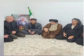 نماینده ولی‌فقیه در استان با خانواده‌ شهدای ترور پیرانشهر دیدار کرد