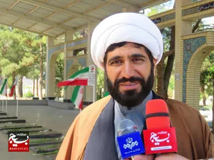 حمایت از محرومان و مستضعفان، راه امام خمینی(ره)