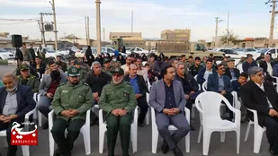 مزار شهدای شهرستان جعفرآباد غبارروبی و عطر افشانی شد