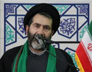 نباید   تحقیق در فضای مجازی جای مطالعه کتاب و تحقیق در کتب  را بگیرد&zwnj;