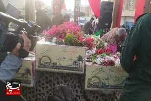 استقبال از پیکر سه شهید گمنام در شهر خورموج