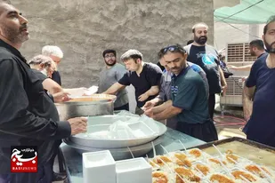 خدمت&zwnj;رسانی موکب صدیقه طاهره(س) همدان در کربلا معلی به زائرین حسینی