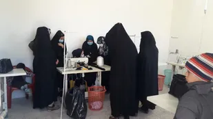 شروع به کار کارگاه کارآفرینی خیاطی بسیج در روستای ابرسج شاهرود