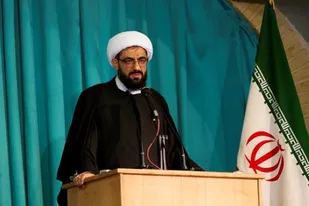 هجوم فرهنگی دشمن بعد از انقلاب بیشتر شده است / توجه به اقتصاد مقاومتی و روحیه جهادی در بدنه دولت تقویت شود