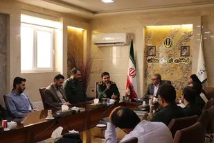 دیدار پاسداران ناحیه مقاومت بسیج محلات با فرماندار و کارمندان فرمانداری شهرستان محلات
