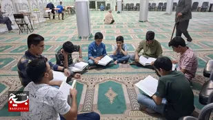 تشکیل حلقه صالحین بمناسبت هفته دفاع مقدس&nbsp;