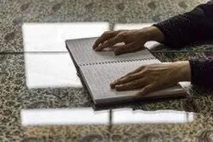 برجسته&zwnj;نگار هوشمند در اختیار نابينايان مناطق محروم قرار گرفت
