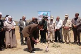 آیین کلنگ&zwnj;زنی احداث حسینیه یادمان شهدای والفجر4 برگزار شد