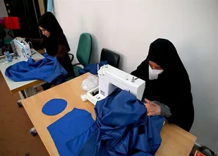 فعالیت گروه های جهادی بسیج خواهران ناحیه چرداول در مبارزه با کرونا