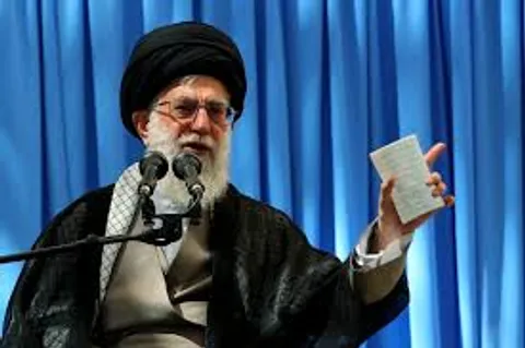 عرفه روزی است که طبق روایت معصوم(ع) در آن «موقعیتی برای اعتراف به گناه در نزد پروردگار پیش می‌آید»