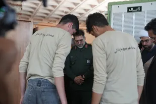 گزارش تصویری افتتاحیه طرح شهید عجمیان با مشارکت گروههای جهادی دانش آموزان