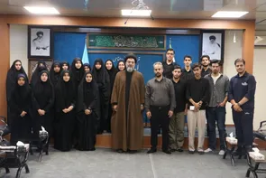 دیدار فرماندهان واحد های بسیج دانش آموزی شهرستان پیشوا با امام جمعه