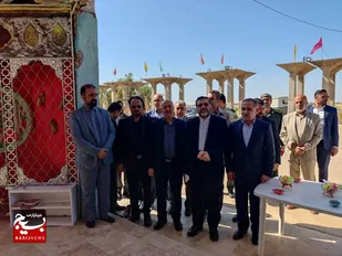 وزیر فرهنگ به مقام شامخ شهدای شوش ادای احترام کرد