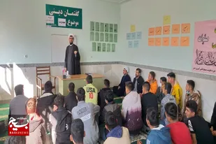 برگزاری گفتمان بصیرتی و دینی در دبیرستان شهید مفتح بخش دمق