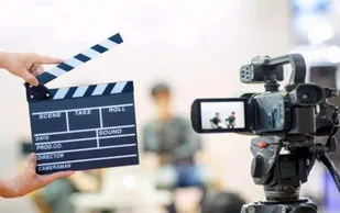 آرایش غلیظ و لاک قرمز شرط بازی در فیلم&zwnj;های سینمایی