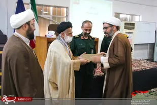برگزاری آئین تکریم و معارفه مسئول دفتر نمایندگی ولی فقیه در لشکر عملیاتی ۱۷ علی بن ابی طالب(ع)