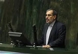 مسئولان جلوی تحرکات ضد انقلابی در مدارس را بگیرند
