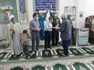 تجلیل از فعالان نماز جمعه مروست