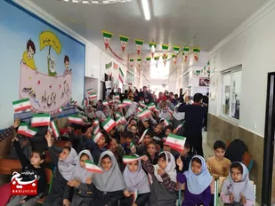 جشن انقلاب و موالید شعبان در مدارس بخش نصرآباد&nbsp;در قاب دوربین بسیج