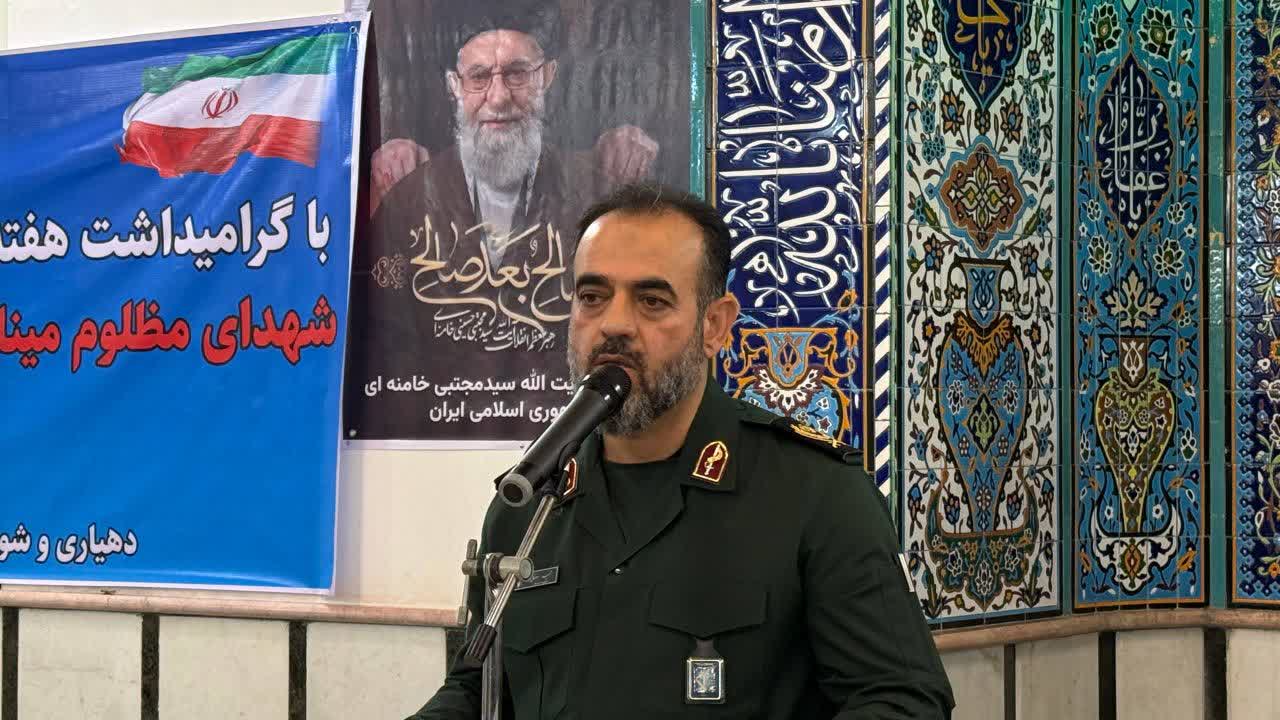 راه شهدا با ایستادگی و پاسداری از آرمانها ادامه دارد راه شهدا با ایستادگی و پاسداری از آرمانها ادامه دارد