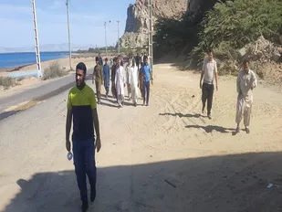 مراسم پیاده روی باحضور بسیجیان حوزه کمب برگزار شد