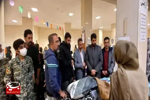 بازدید فرماندار و جمعی از مسئولان ملایر از نمایشگاه بهاره بانوان کارآفرین