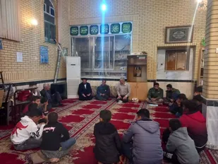 نشست بصیرتی تشریح دستاورد&zwnj;های انقلاب اسلامی در روستای رستم آباد آرادان برگزار شد