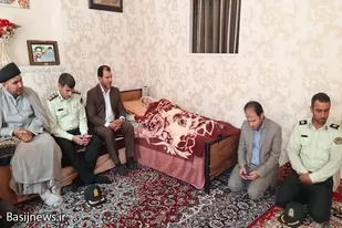 دیدار مسئولین شهرستان بهار با مادر شهید &laquo;اروجعلی شکری&raquo; +تصاویر