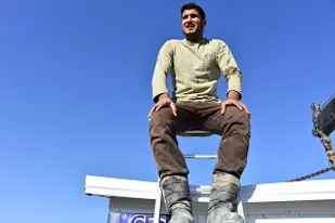 سپاه و بسیج نماد خدمت رسانی به مردم هستند