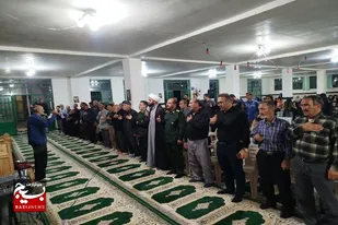 برگزاری یادبود رهبر شهید در مسجد جامع پالیز اسدآباد