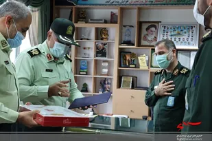 تقدیر فرمانده کل ناجا کشور از فرمانده سپاه کربلا + عکس