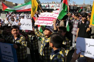 اجتماع مردم انقلابی دهلران در محکومیت جنایات رژیم کودک&zwnj;کش&zwnj; صهیونیست