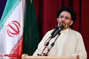 دشمنی آمریکا با ایران ذاتی است / تعرض به مرجعیت، اعلام جنگ با جهان اسلام است