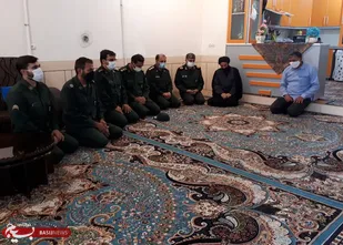 دیدار فرمانده سپاه استان با "حسین محمدی" جانباز ۷۰ درصد و خانواده های ایثارگران در آبدانان