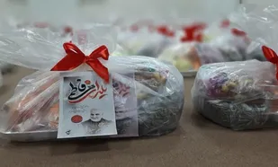توزیع ۹۰۰ بسته "یلدای فاطمی" بین خانواده&zwnj;های کم برخوردار فراهان