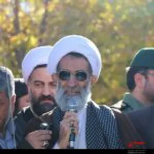 شهادت افتخارآفرین است