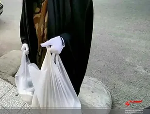 توزیع ۶۰ پرس غذای گرم و ۲۵ بسته معیشتی همزمان با شب قدر
