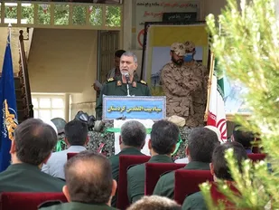 شرکت در انتخابات به استحکام نظام کمک می&zwnj;کند