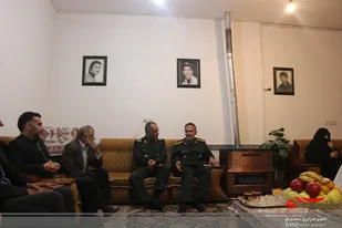 دیدار با خانواده 7 شهیدی دفاع مقدس در فرخشهر