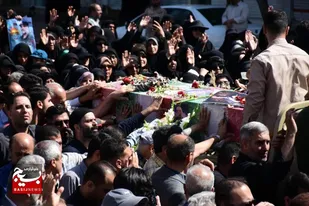 تاکید مردم استان بر استقامت و ایستادگی در برابر دشمنان و ادامه دادن راه شهدا