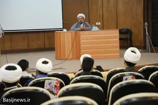 زیرساخت&zwnj; لازم برای فعالیت&zwnj;های علمی و پژوهشی طلاب حوزه علمیه فراهم شود
