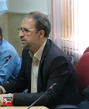نماد کتاب قائمون مقابل کتابخانه مرکزی و عمومی سمنان نصب می شود