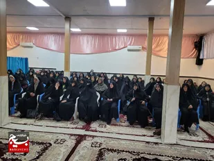 همایش تجلیل از بانوان پیشکسوت دفاع مقدس در ساوجبلاغ برگزار شد+تصاویر