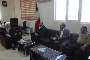 نشست رياست سازمان بسيج كارمندان با مديركل اداره كل بازرسي استان سمنان