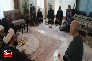 دیدار و تجلیل از خانواده شهیدان موسوی و یوسفی در جعفرآباد ملایر