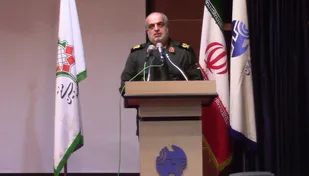 برای عبور از مشکلات و موانع کشور می&zwnj;بایست از شهدا تأسی گرفت