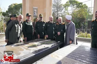 سردار فدوی به مقام شامخ شهدای استان همدان ادای احترام کرد