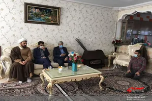 دیدار مسئولین فامنین با خانواده شهداء