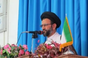 زن در حفظ خانواده نقش کلیدی دارد